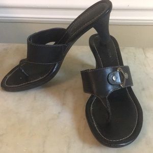 Sweet high heed thong slip-ons